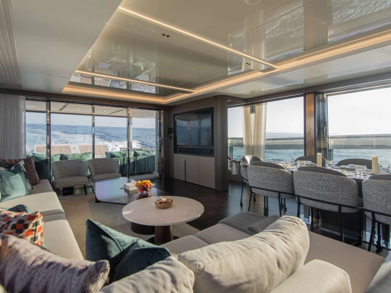 Pronajmout si Sunseeker Wyldecrest v Loano