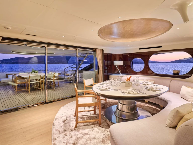 Azimut VOLO MARE jednotlivci a charterové společnosti v Řecko