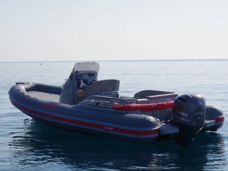 Pronájem lodi Joker Boat Clubman 24 v Port du Lavandou na Samboatu