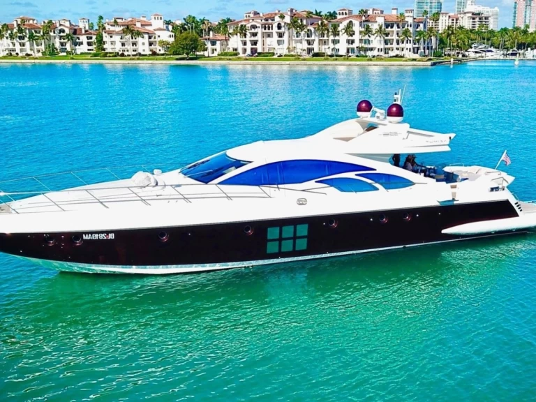 Pronajmout si Azimut 86’ azimut S 2 v Miami Beach