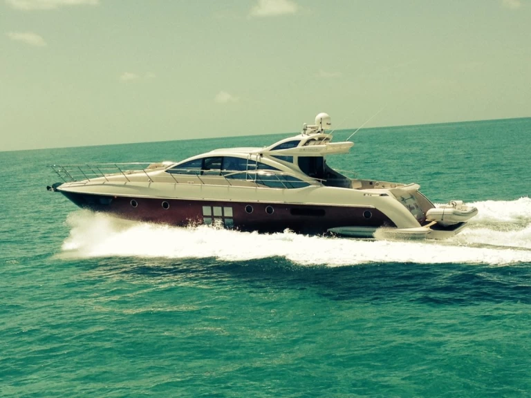 Pronajmout si Azimut Azimut 62 S v Miami Beach