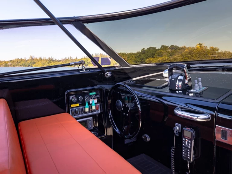 Pronájem lodi Miami lákavé ceny VanDutch 40