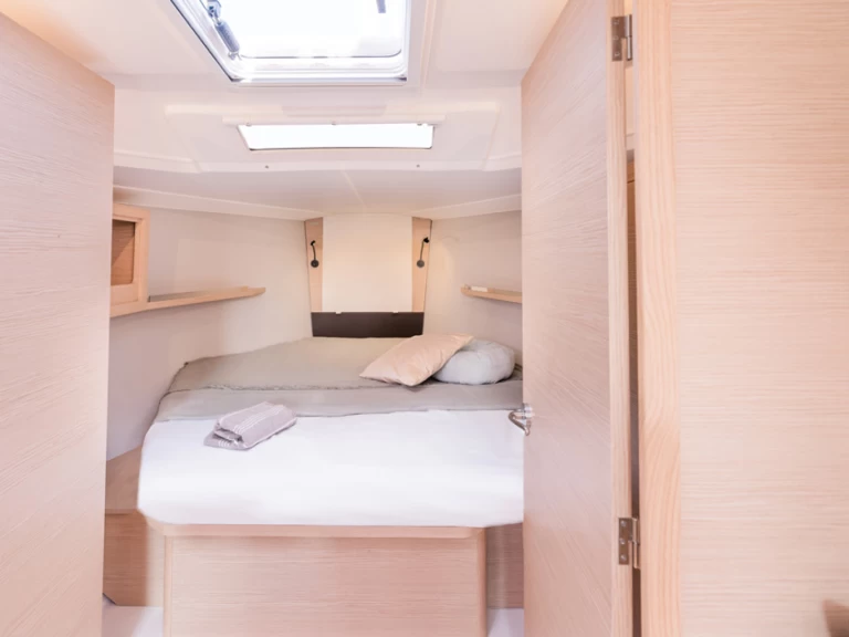 Dufour Dufour 37 jednotlivci a charterové společnosti v Ajaccio