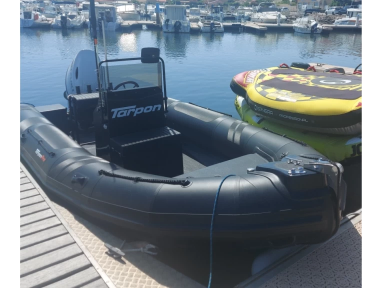 Pronajmout Polotuhá loď se skipperem či ne Tarpon v Le Barcarès