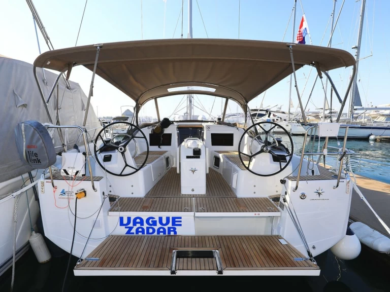 Jeanneau Sun Odyssey 410 jednotlivci a charterové společnosti v Zadar