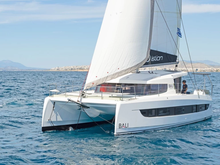 Pronajmout si Bali Bali Catsmart v Deme of Volos