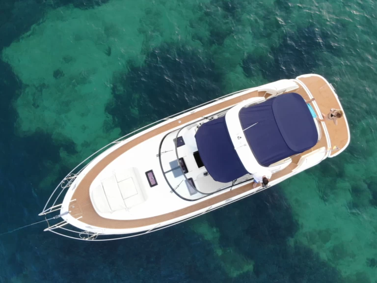 Pronajmout si Bavaria Sport 34 v Portals Nous