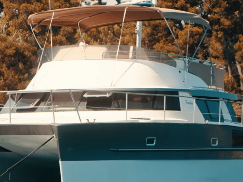 Pronájem Katamarán Fountaine Pajot s licencí