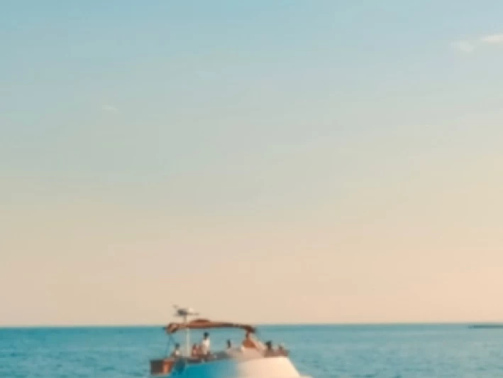 Fountaine Pajot Cumberland 44 jednotlivci a charterové společnosti v Golfe-Juan