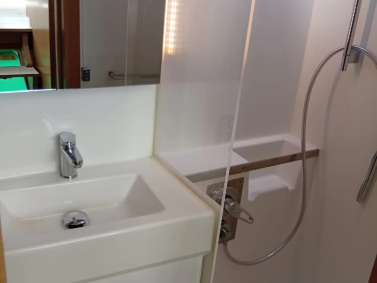 Excess Excess 11 jednotlivci a charterové společnosti v Gouvia