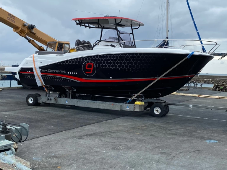 Pronájem Motorová loď v Saint-Quay-Portrieux -Jeanneau Cap Camarat 9.0 CC