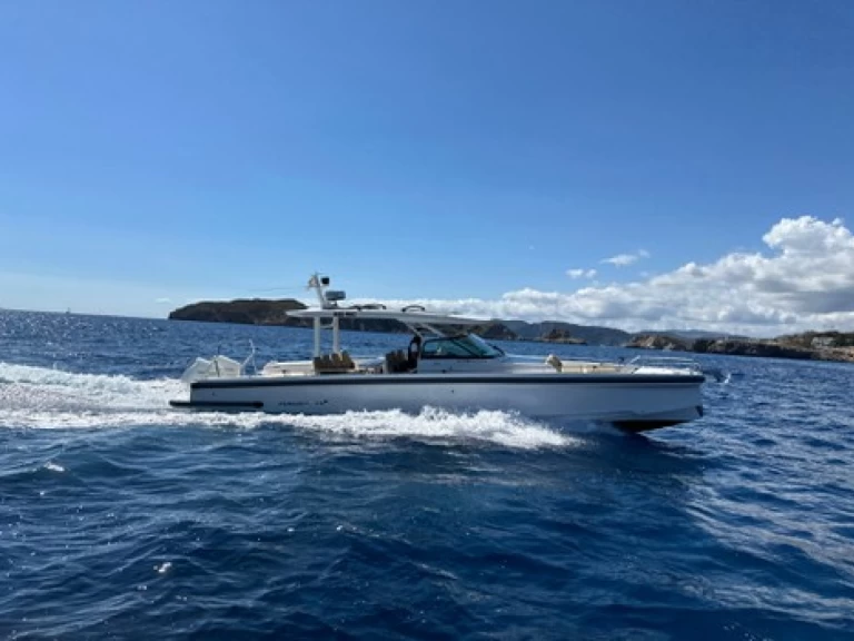 Pronájem lodi Axopar Axopar 37 Sun-Top v El Toro na Samboatu