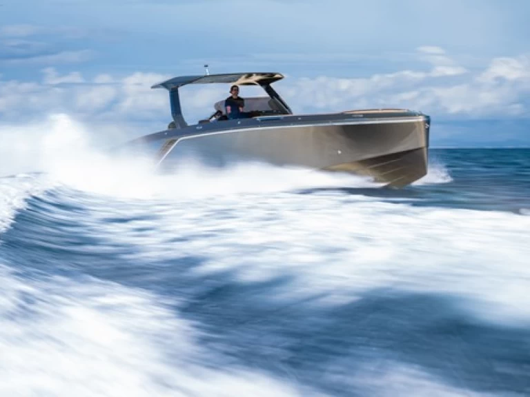 Motorová loď k pronájmu v Portals Nous za nejlepší cenu