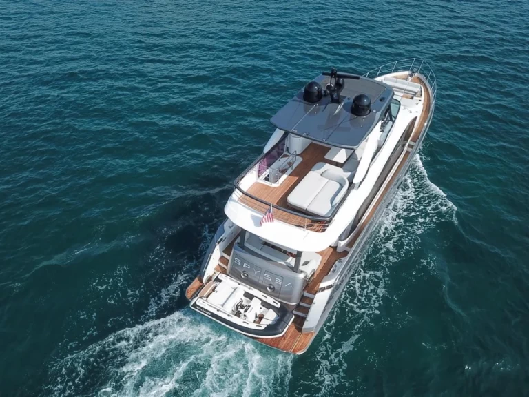 Pronájem lodi Azimut Azimut 68 Fly v Miami na Samboatu