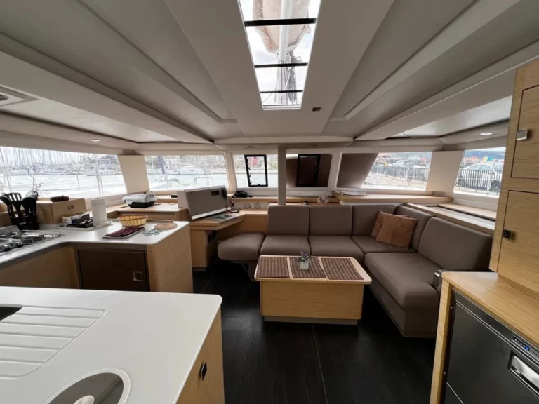 Pronájem lodi Fountaine Pajot Astrea 42 v Lefkáda na Samboatu