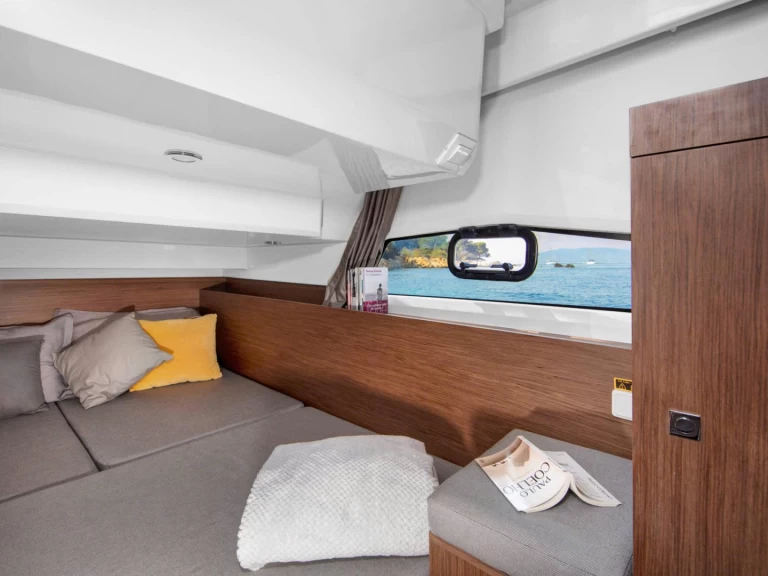 Pronájem lodi Jeanneau Merry Fisher 1095 Fly v Phường Hiệp Bình Phước na Samboatu