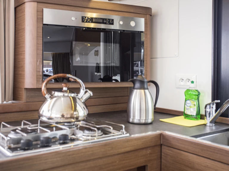 Pronájem lodi Trogir lákavé ceny Lagoon 42