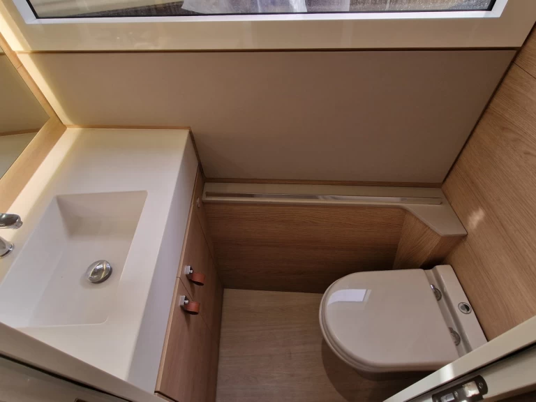 Pronájem lodi Aventura Aventura 45 v Donji Seget na Samboatu