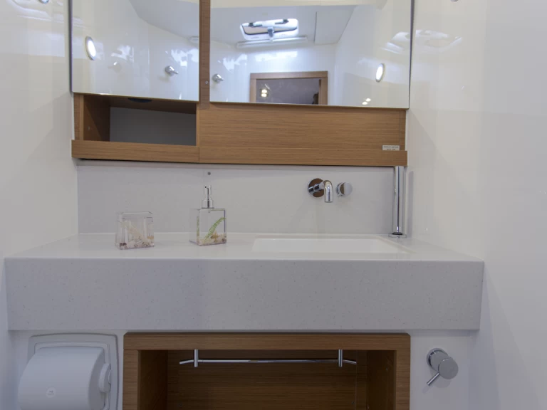 Pronajmout Plachetnice se skipperem či ne Dufour v Donji Seget