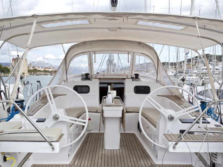 Pronájem Plachetnice v Trogir -Elan Impression 45