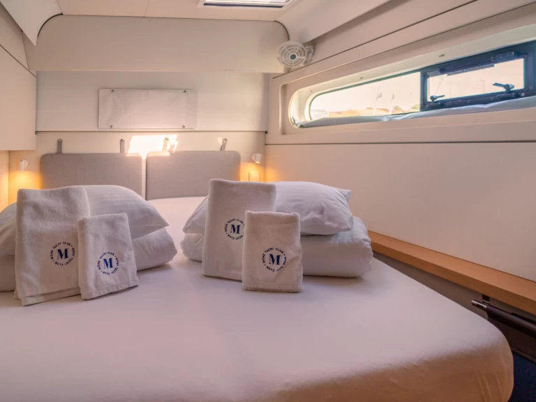 Katamarán k pronájmu v Donji Seget za nejlepší cenu