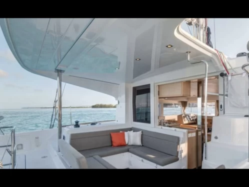 Lagoon Lagoon 39 jednotlivci a charterové společnosti v Sant Antoni de Portmany