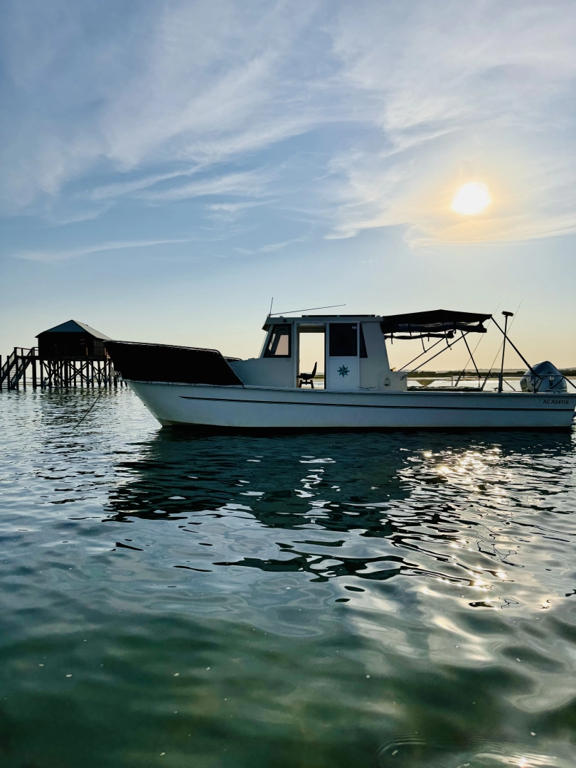 Motorová loď k pronájmu v Francie za nejlepší cenu