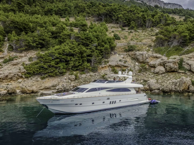 Pronájem jachty v Baška Voda -Canados KARISMA na Samboatu