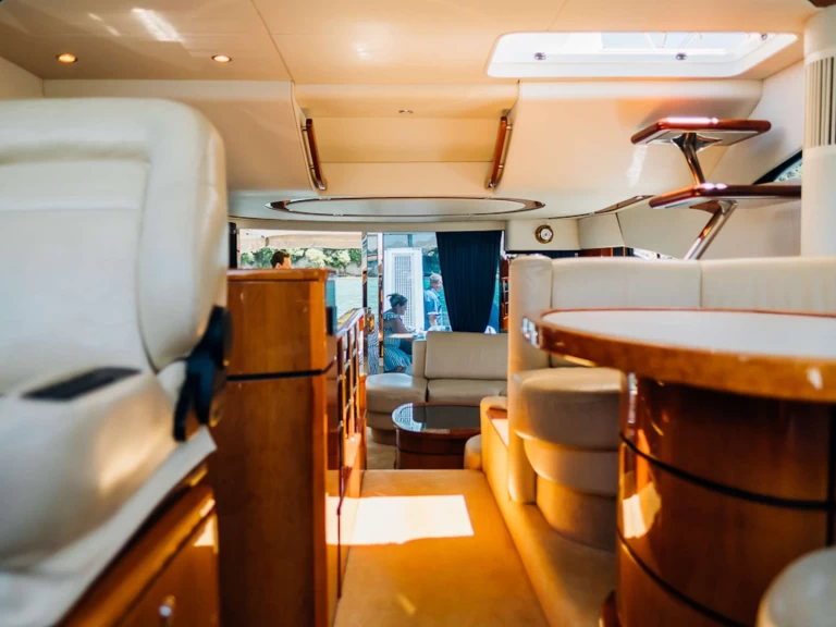 Pronájem jachty v Picton -Fairline-Squadron INDIAN SUMMER na Samboatu