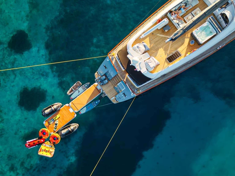 Pronájem lodi Split lákavé ceny SAN LIMI