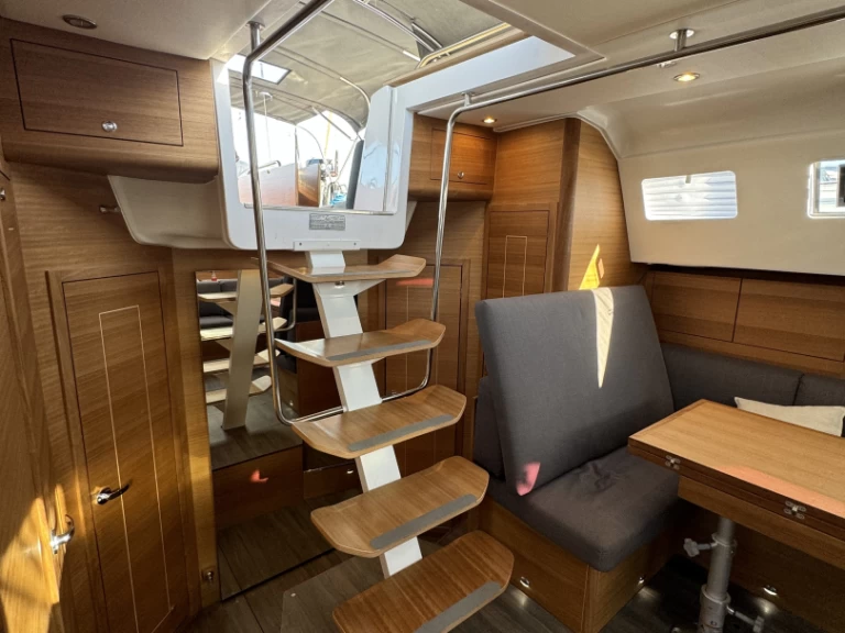 Pronájem Plachetnice Elan s licencí