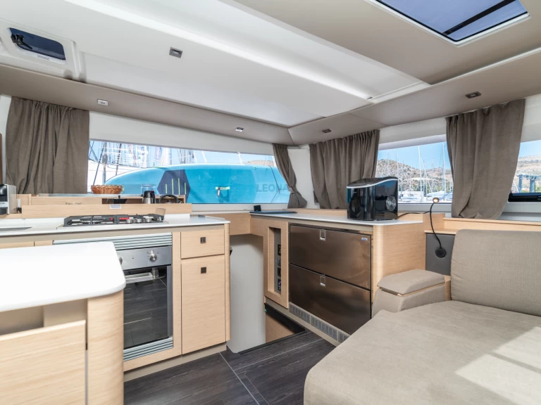 Pronajmout Katamarán se skipperem či ne Fountaine Pajot v Donji Seget