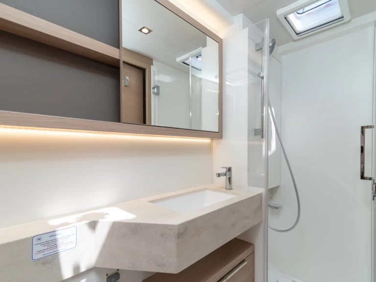 Pronájem Katamarán v Trogir -Lagoon Lagoon 51