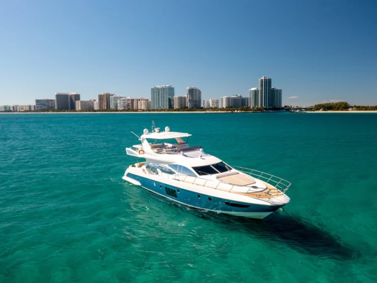 Azimut Azimut 70 jednotlivci a charterové společnosti v Miami Beach