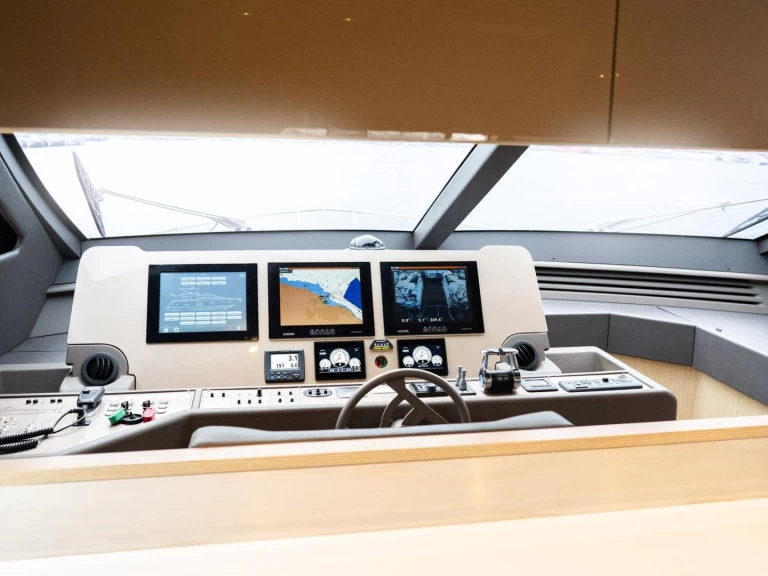 Pronájem lodi Ferretti 78 v Miami Beach na Samboatu