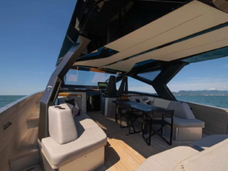 Motorová loď k pronájmu v Portofino za nejlepší cenu