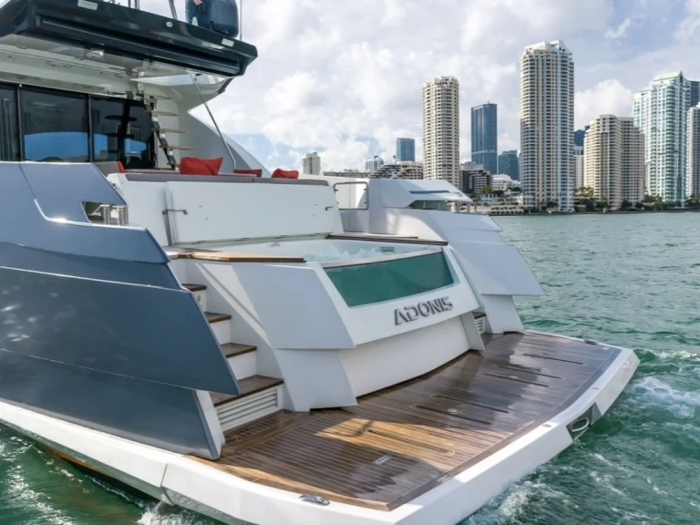 Pronájem lodi Numarine 80 v Miami Beach na Samboatu