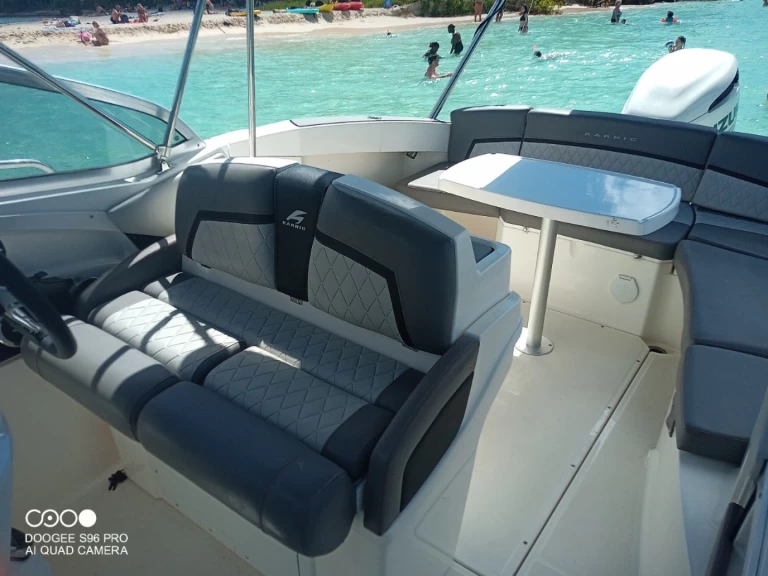 Pronájem lodi Le Gosier lákavé ceny 22 sr