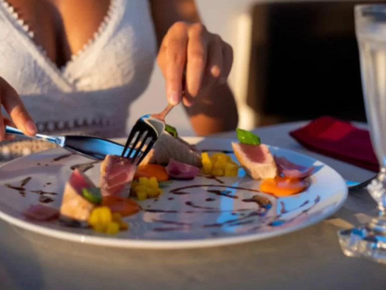 Pronajmout Jachta se skipperem či ne Mangusta v Portofino