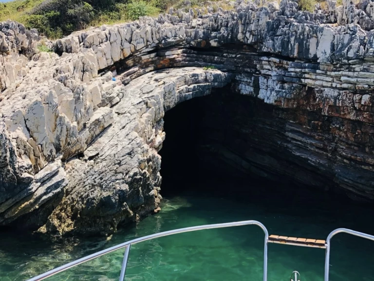 Pronájem Motorová loď v Sarandë -Saver Saver 690 Open