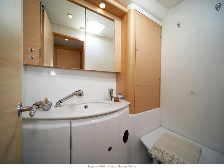 Pronajmout si Lagoon Lagoon 440 v Preveza