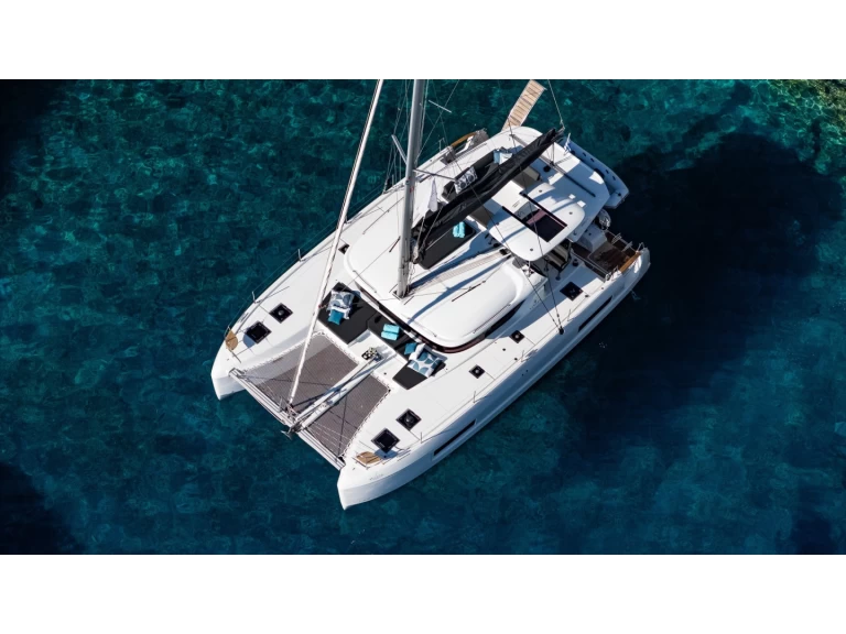 Pronajmout Katamarán se skipperem či ne Lagoon v Lefkáda