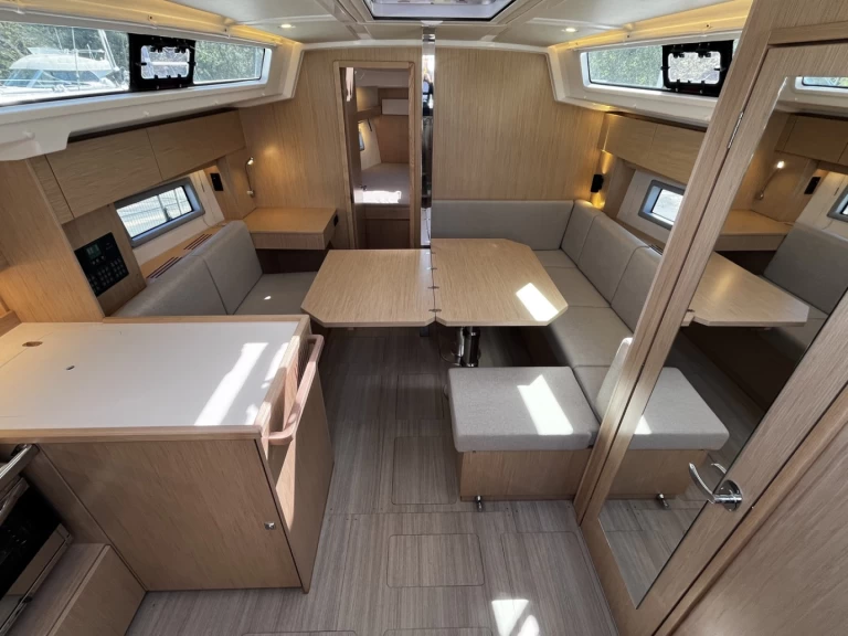 Pronajmout Plachetnice se skipperem či ne Bavaria v La Rochelle