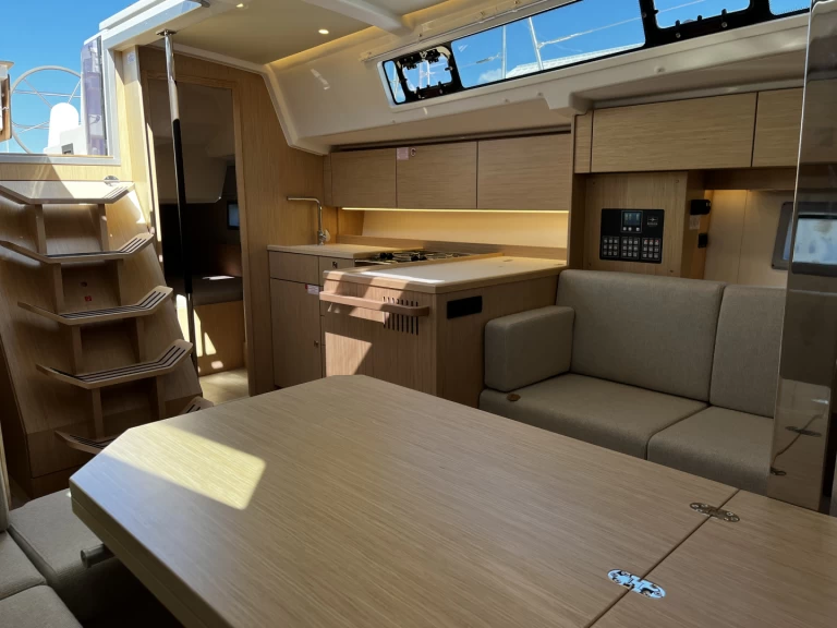 Pronájem Plachetnice Bavaria s licencí