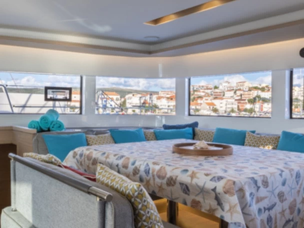 Pronájem lodi Lagoon Lagoon 51 v Trogir na Samboatu