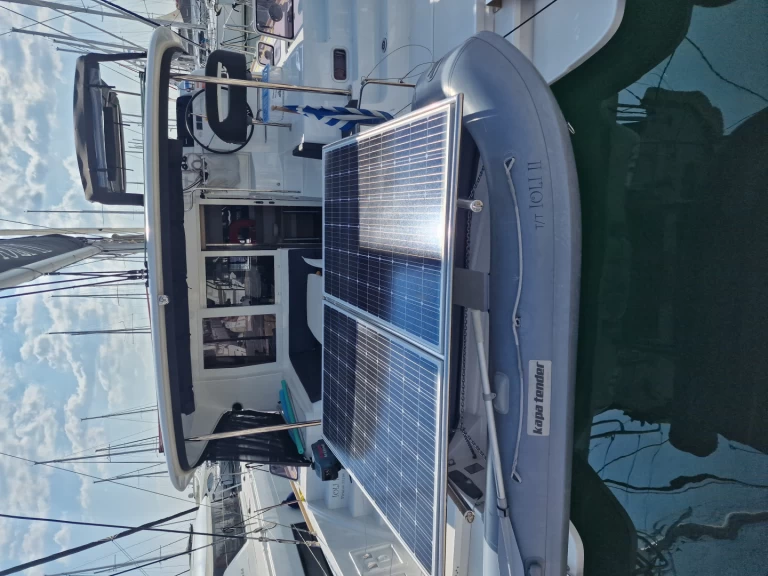 Pronájem Katamarán Lagoon s licencí