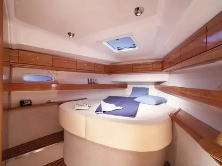 Bavaria Cruiser 46 jednotlivci a charterové společnosti v Valletta