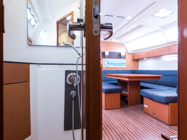 Pronájem Plachetnice Bavaria s licencí