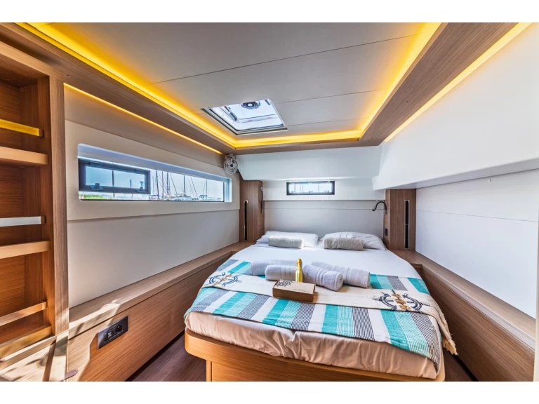 Lagoon Lagoon 46 jednotlivci a charterové společnosti v Olbia