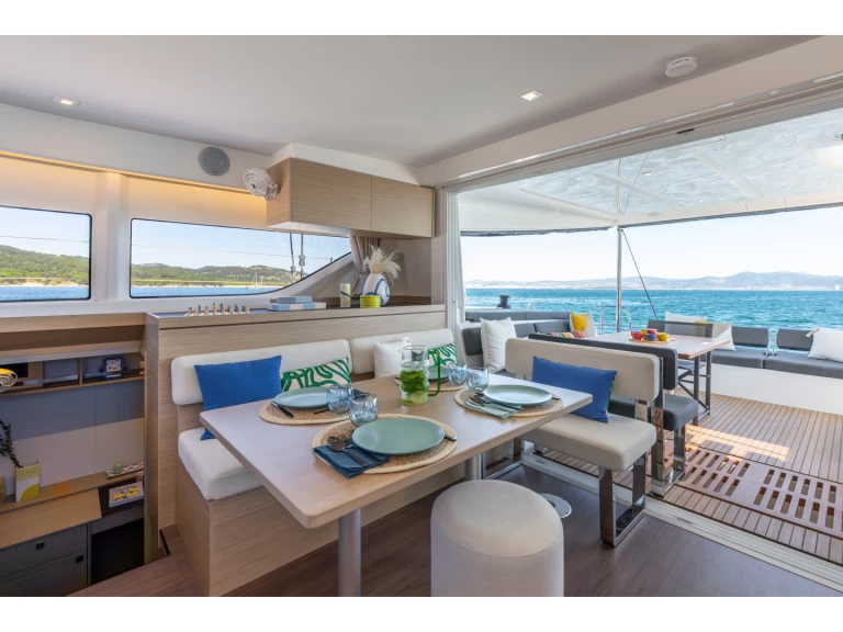 Pronájem Katamarán v Capo d'Orlando -Lagoon Lagoon 43